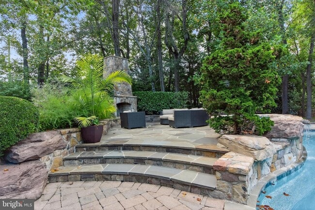 Building Photo - 9864 Walker Glen Ct