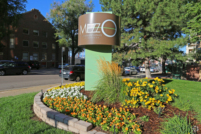 The Mezzo Apartment Homes - Archer Tower