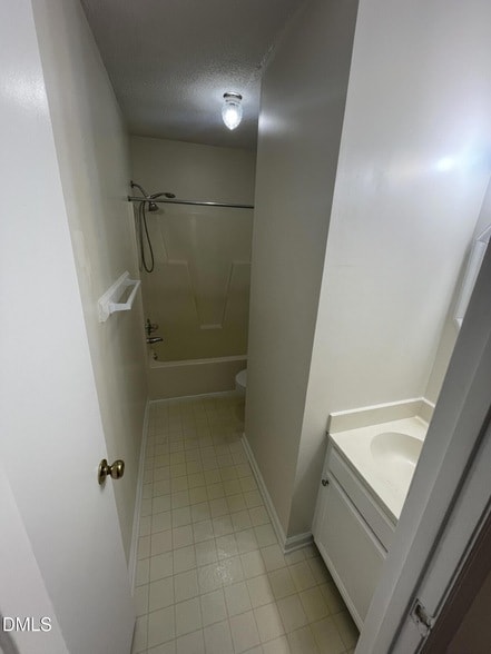 Building Photo - 210 S Hollybrook Rd