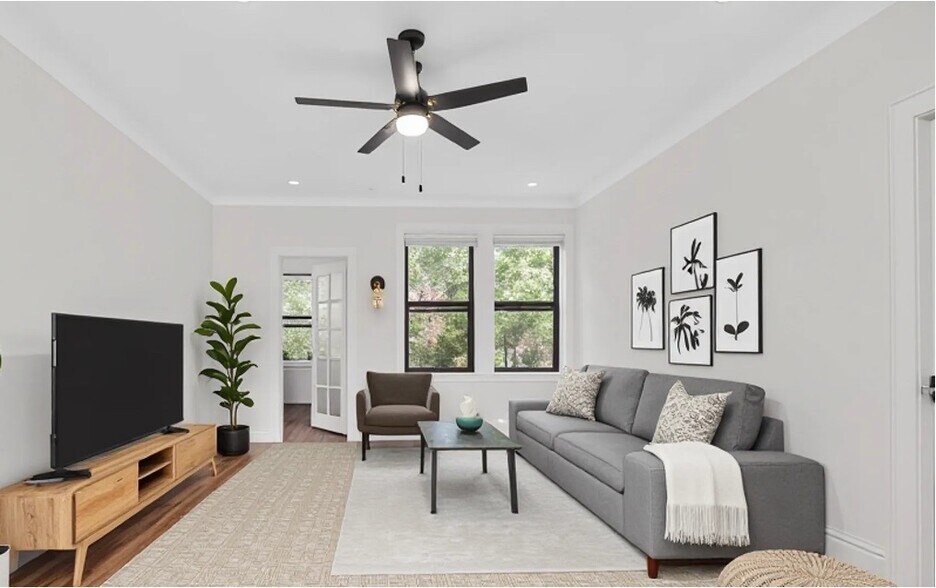 Building Photo - 721-725 Interdrive - Now Leasing for 2026/27