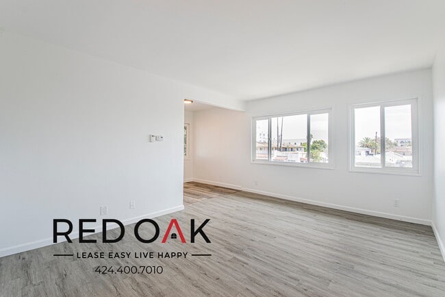 Building Photo - 6109 Brynhurst Ave