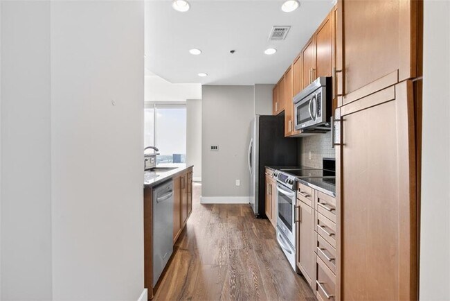 Building Photo - 855 Peachtree St NE