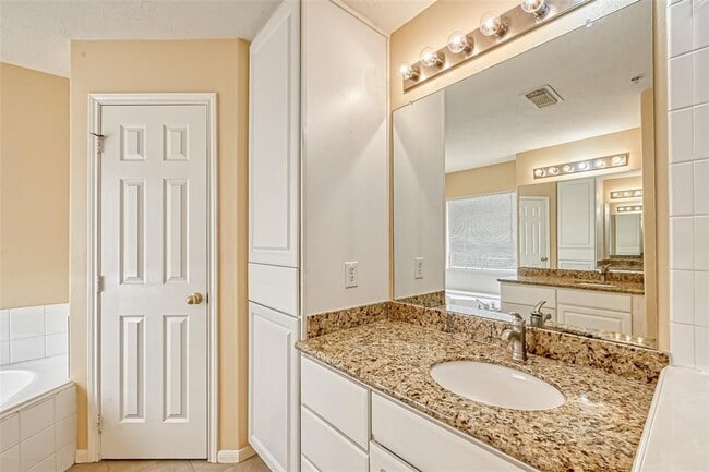 Building Photo - 2710 Grants Lake Blvd