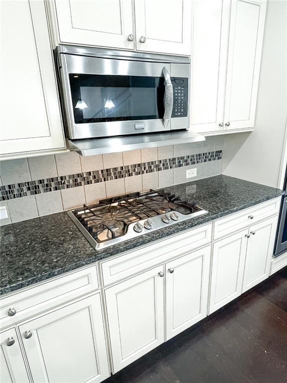 Building Photo - 4030 Tobiano Trl