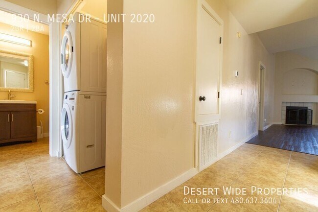 Building Photo - 930 N Mesa Dr