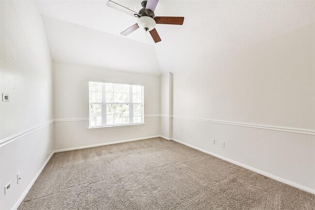 Building Photo - 11502 Bay Ledge Dr