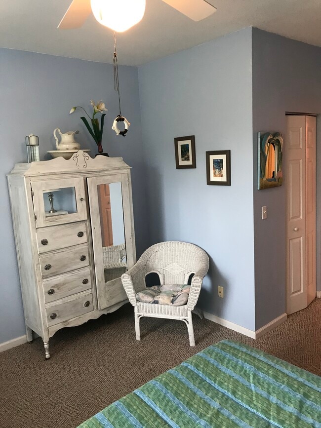 Master BR Queen - 1508 Vista Cove Rd