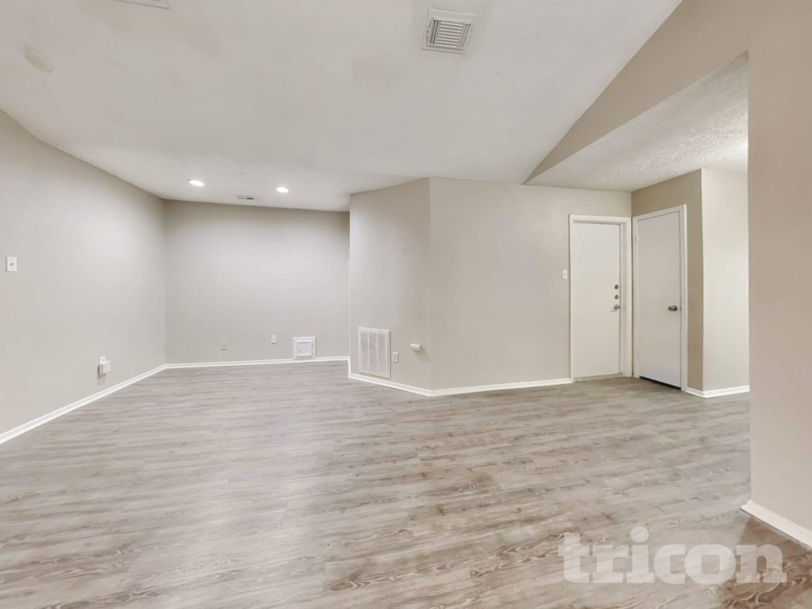 Building Photo - 4601 Greenwood Dr