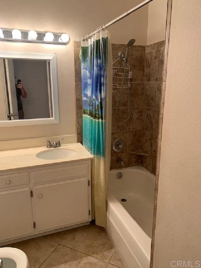 Building Photo - 3839 Vista Campana S