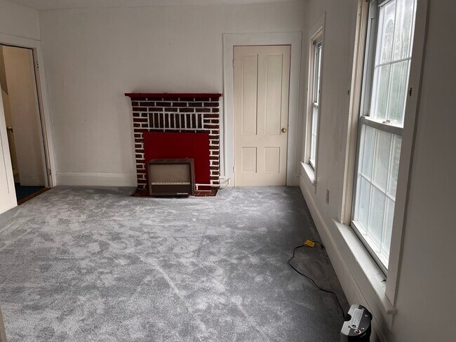 Building Photo - 20 Community Way