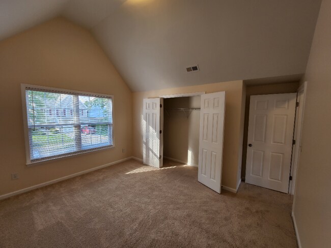 Building Photo - 317 Timber Meadow Lake