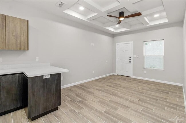 Building Photo - 10 San Jose Dr