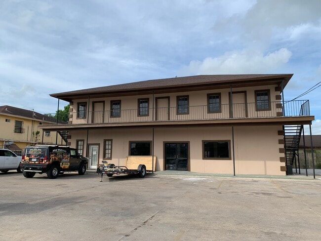 Building Photo - 4245 Southmost Rd