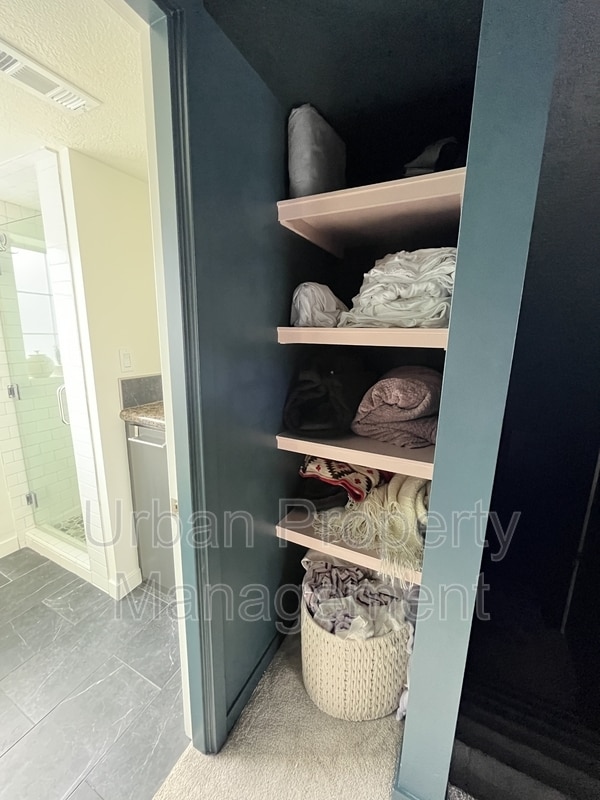 Building Photo - 734 W 2220 N