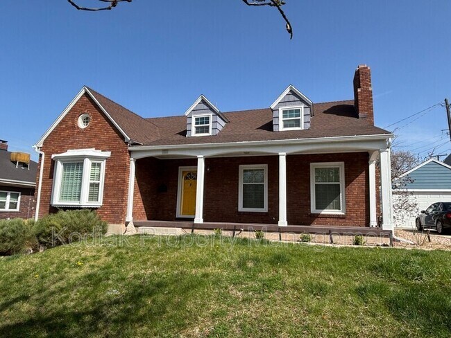 Building Photo - 1111 E 400 S