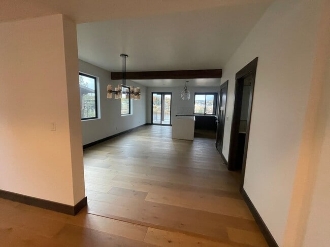 Building Photo - Brand New Three Story Whitefish Townhouse