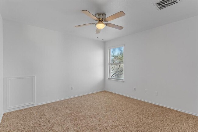 Building Photo - 188 Rock Vista Run