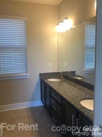 Building Photo - 951 Warren Burgess Ln