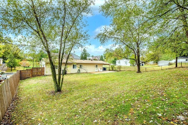 Building Photo - Dog Friendly 3 Bed 1 Bath Ranch Home With ...