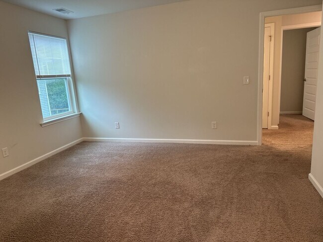 Building Photo - 5029 Castleoak Dr