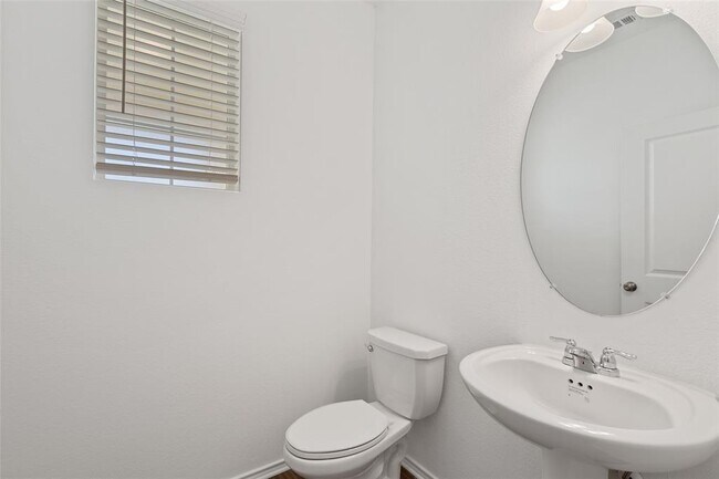 Building Photo - 301 Montauk Loop