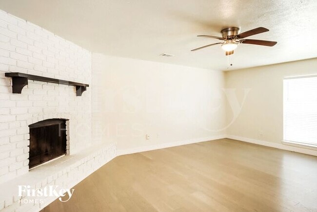 Building Photo - 5026 Parkridge Drive