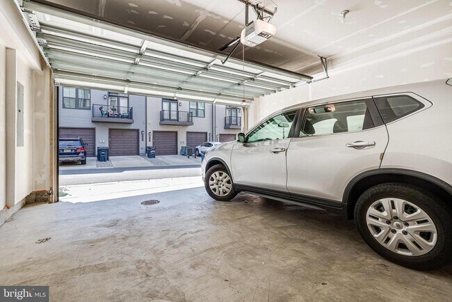 Building Photo - 2335 Water Promenade Ave