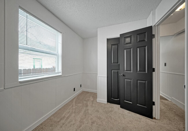 Building Photo - 1129 N 29th St