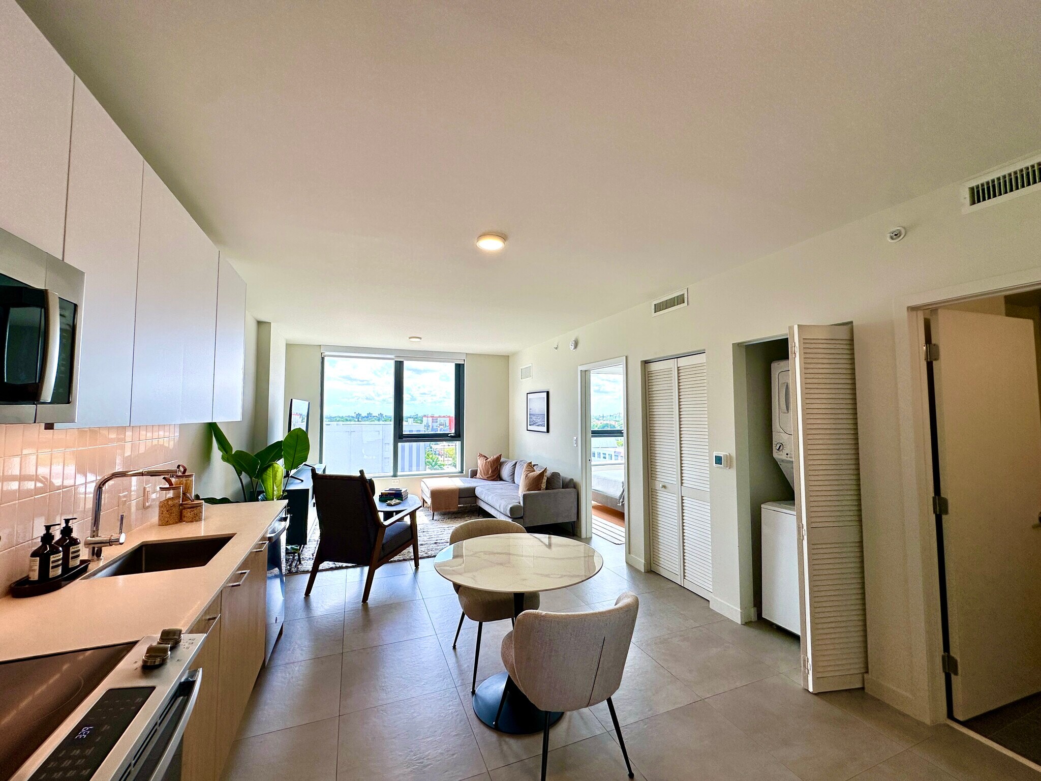 Building Photo - 337 NW 31st St