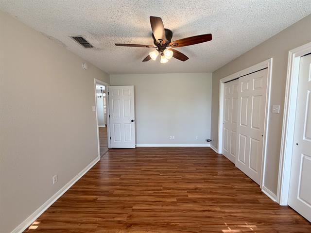 Building Photo - 828 Park Ln