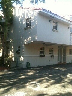 Parking lot entrance in rear - 252 Majorca Ave