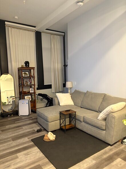 Building Photo - 72 Boisvert St