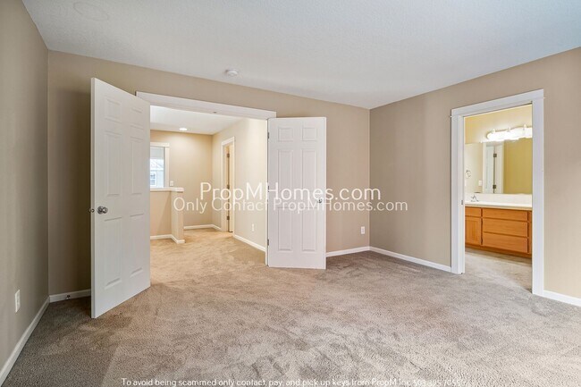 Building Photo - Four Bedroom Home in Progress Ridge - Corn...