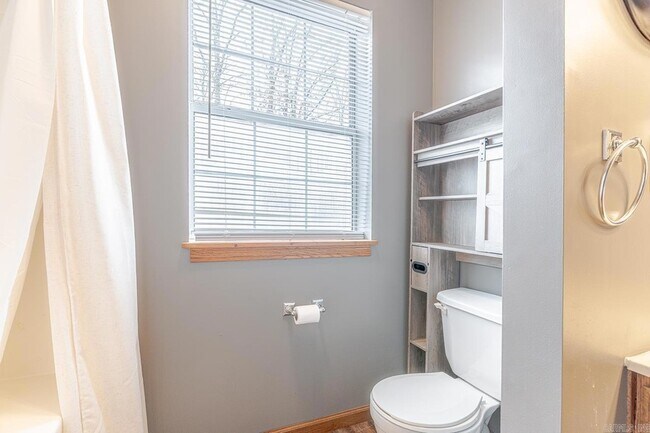 Building Photo - 101 Star Rd