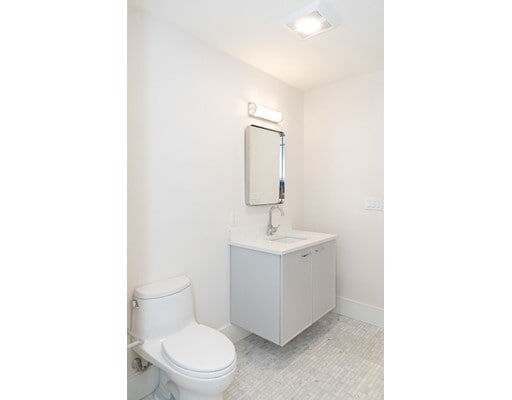 Building Photo - 218 Market St