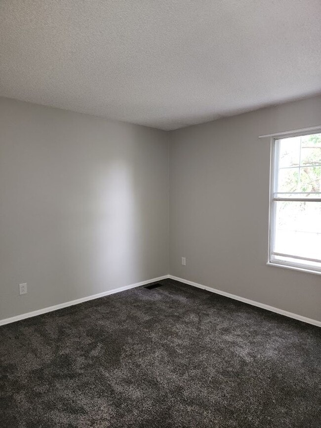 Building Photo - Long Realty & Property Management - Fully ...