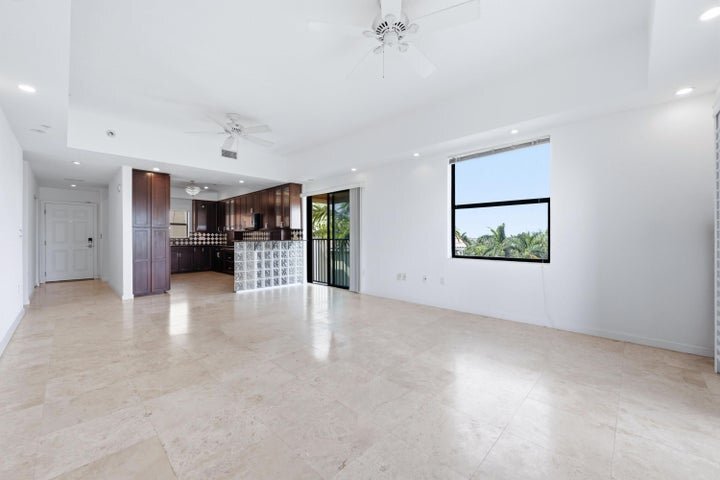 Building Photo - 1640 Presidential Way