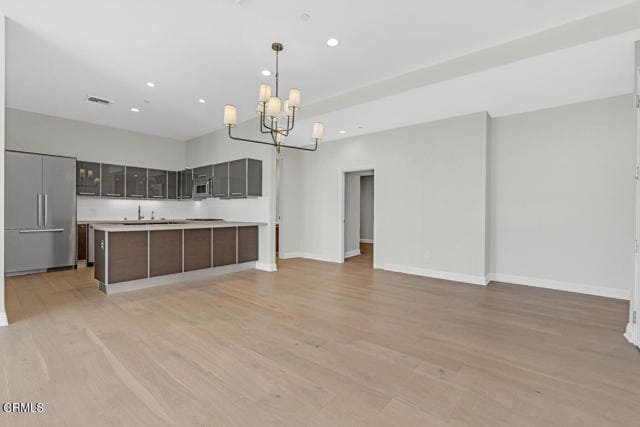 Building Photo - 801 S Grand Ave