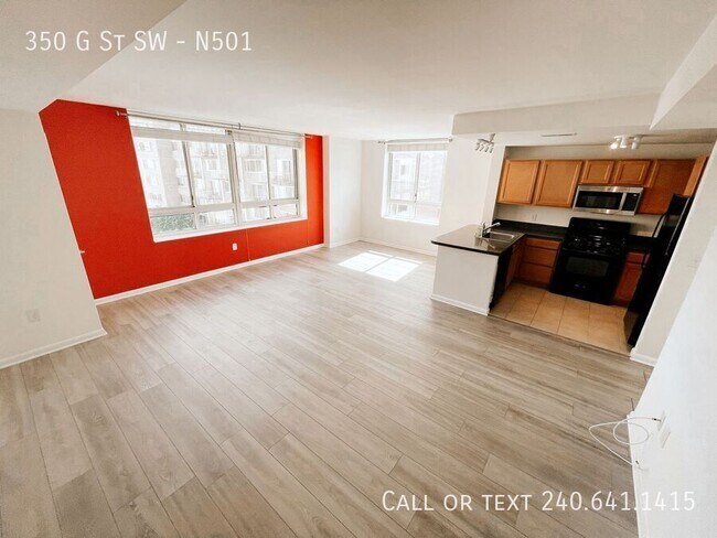 Building Photo - 350 G St SW