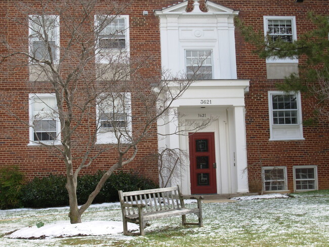 Front entrance (6 units bldg) - 3621 39th St NW