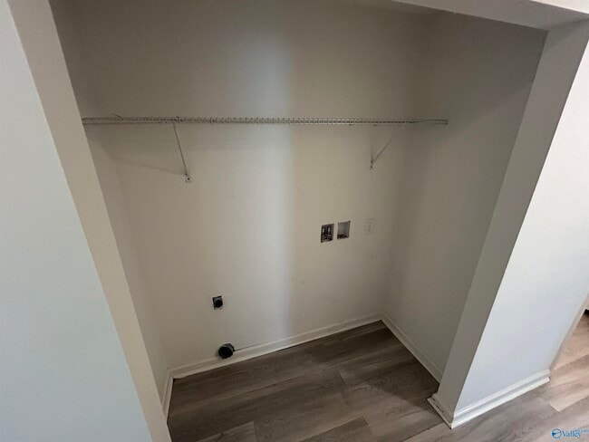 Building Photo - 2910 2nd Ave NW