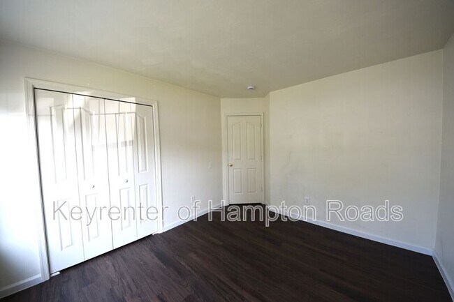 Building Photo - 1109 Lady Ashley Dr