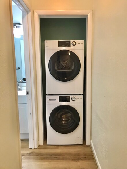 Building Photo - 21 Vaughns Gap Rd