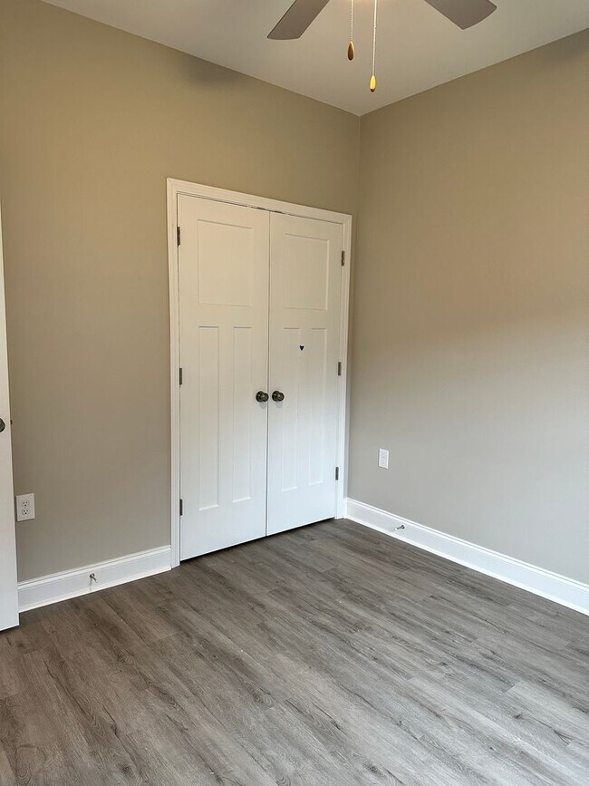 Building Photo - 2766 Cedrus Ave