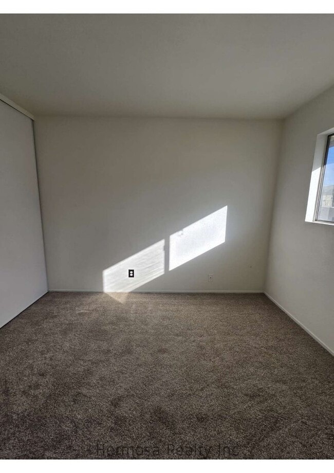 Building Photo - 1234 W J St