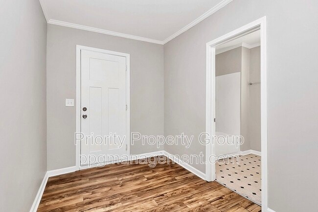 Building Photo - 818 Frederick St