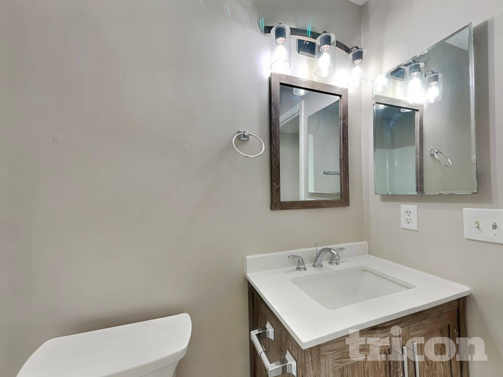 Building Photo - 1928 Walden Park Dr