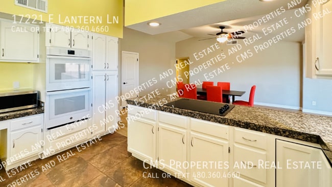 Building Photo - 17221 E Lantern Ln