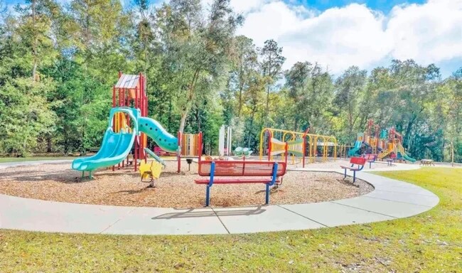 Building Photo - 5637 Peach Dr