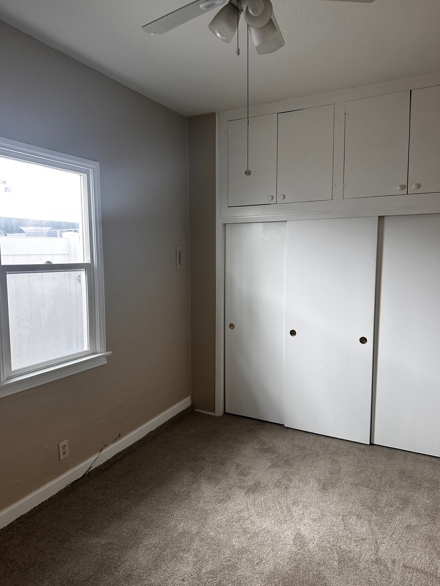 Building Photo - 437 23rd Pl